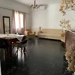 شقة Garlichome *