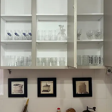 شقة Garlichome
