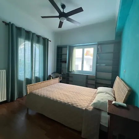 Garlichome